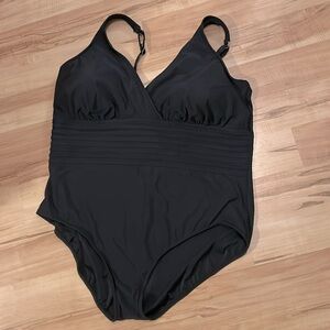 NWT Aqua Green One Piece Swimsuit Black Size 24